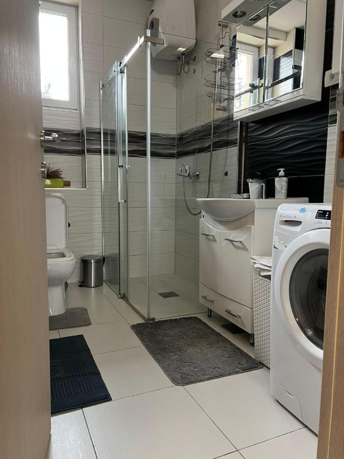 Apartment Alex Belgrado Esterno foto