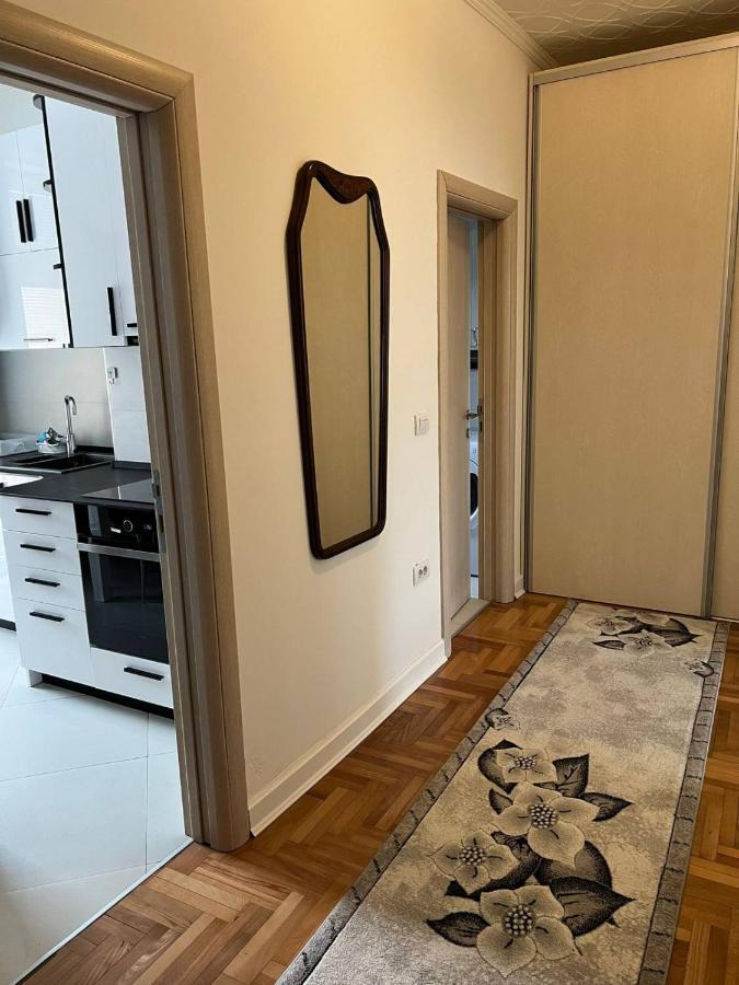 Apartment Alex Belgrado Esterno foto