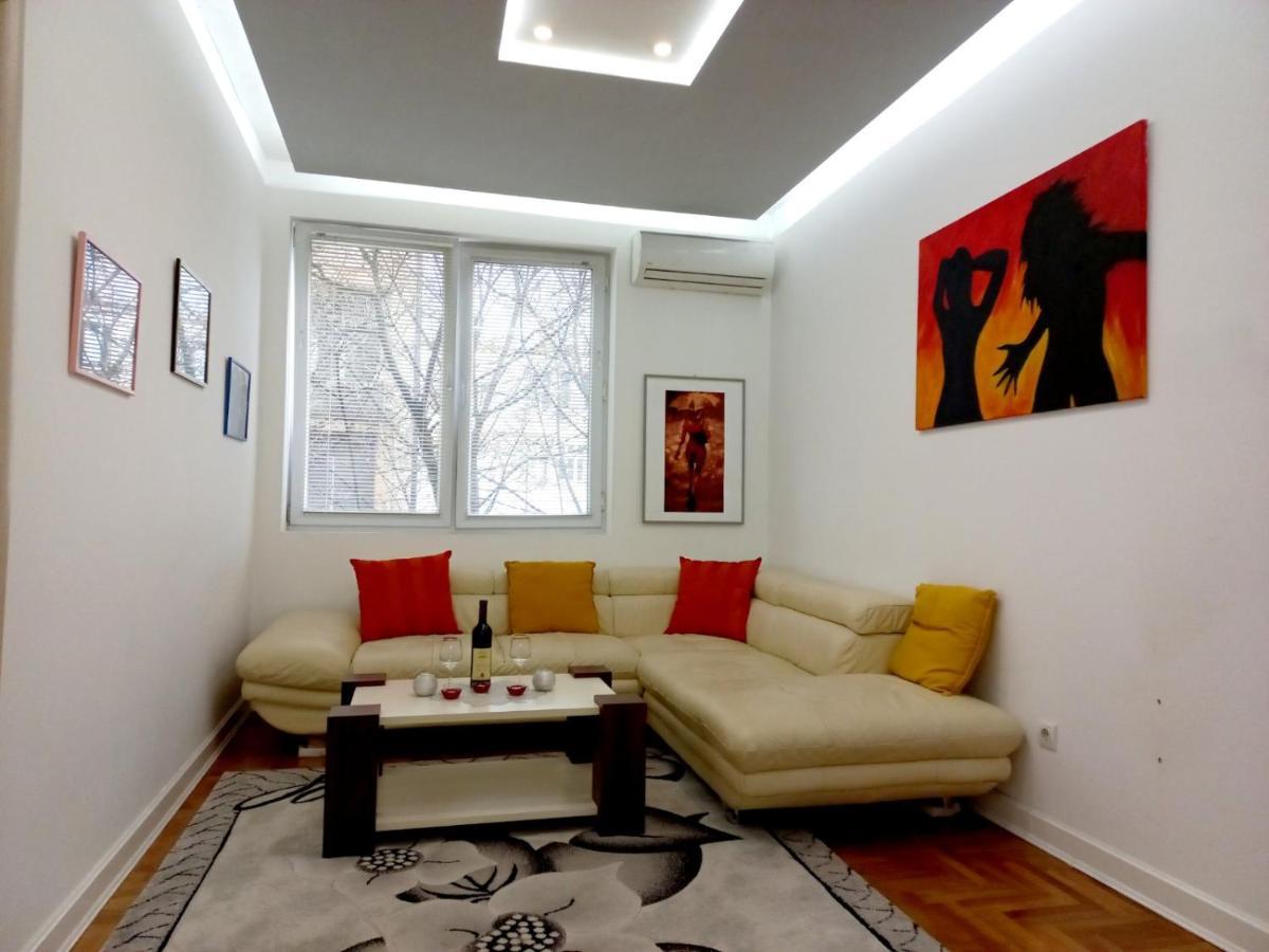 Apartment Alex Belgrado Esterno foto