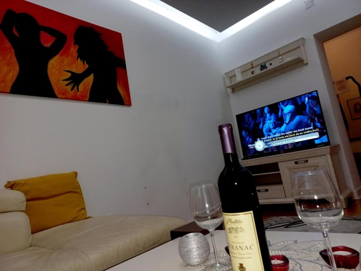 Apartment Alex Belgrado Esterno foto