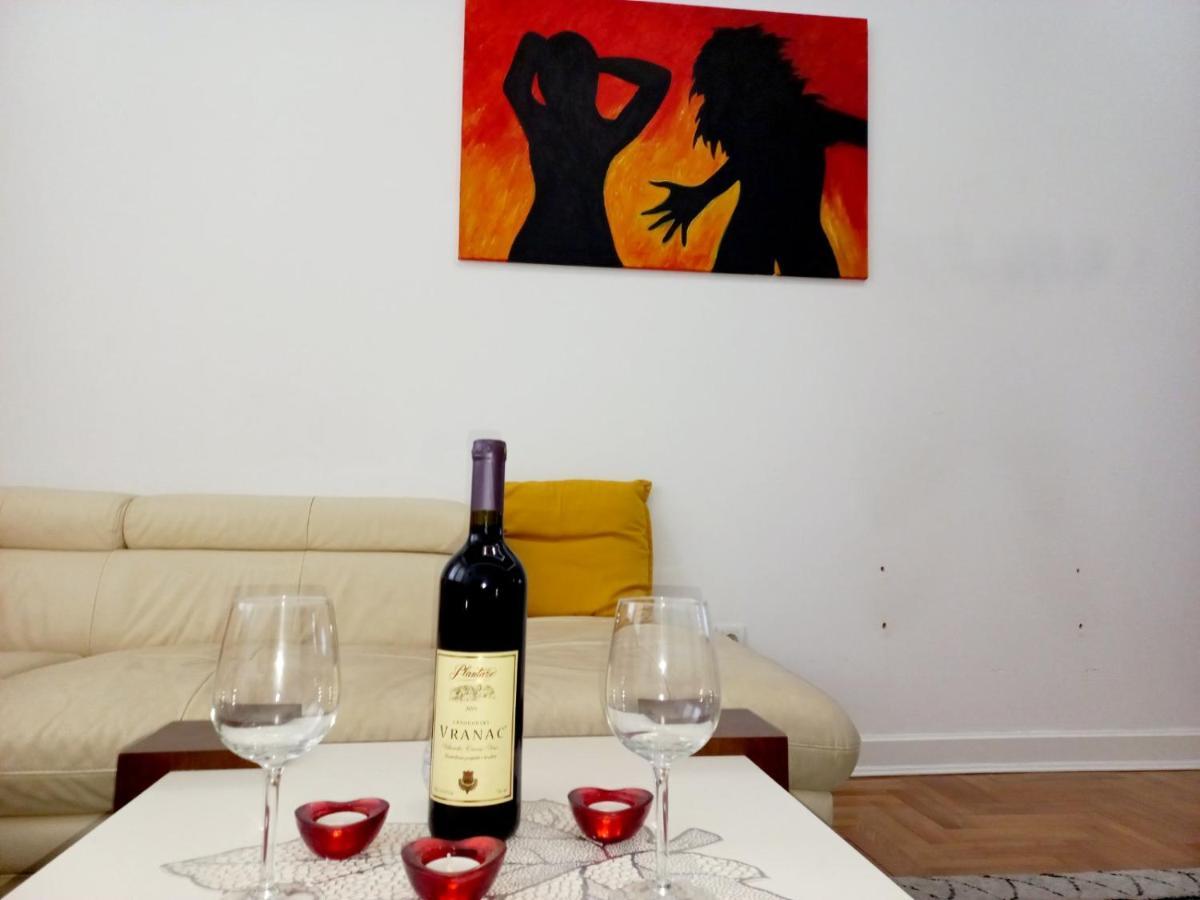 Apartment Alex Belgrado Esterno foto