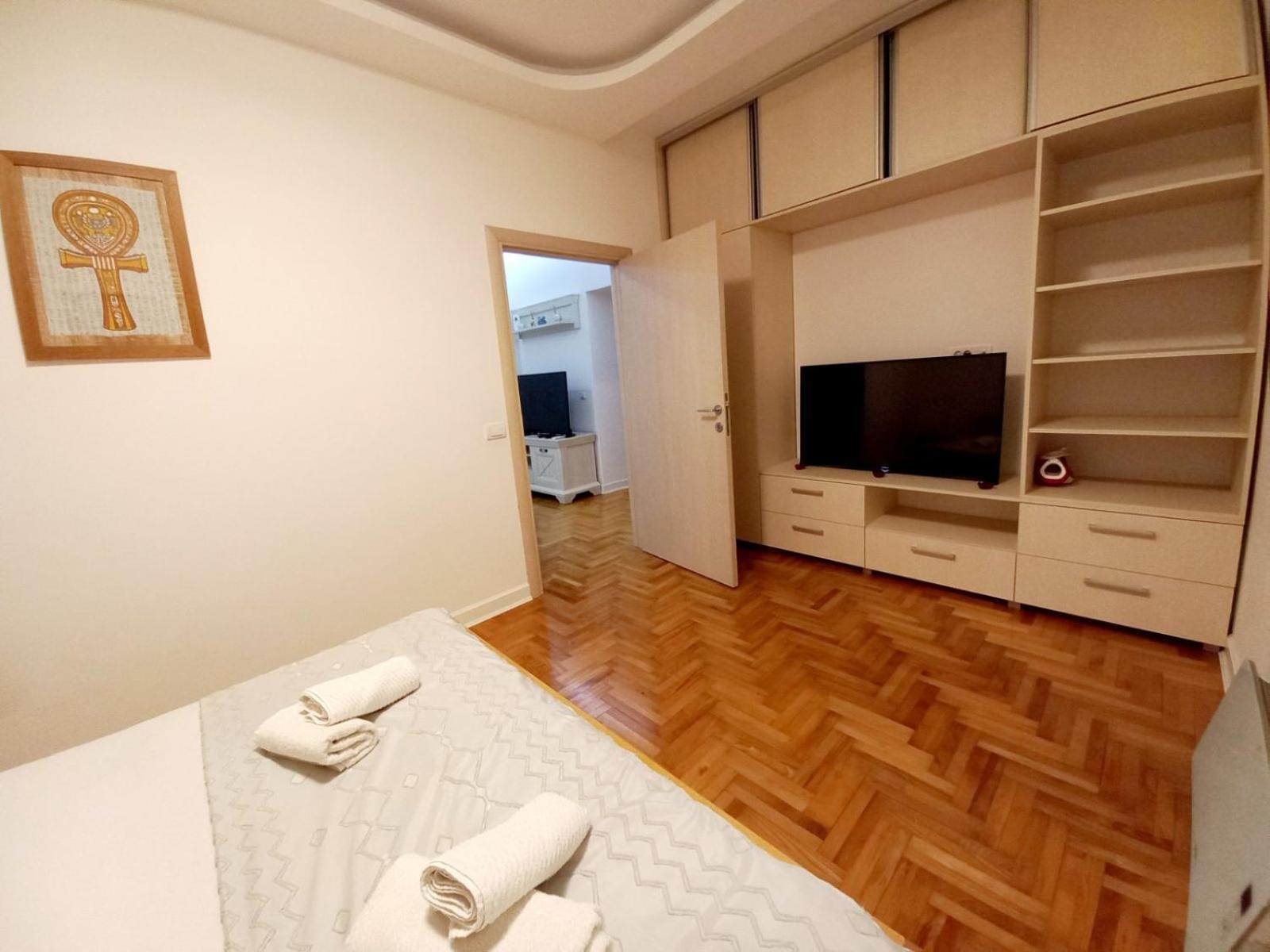 Apartment Alex Belgrado Esterno foto